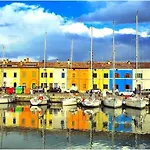 Casa Lazzarini Luxury Di Fronte Al Teatro Rossini Apartment Pesaro