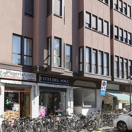 Casa Lazzarini Luxury アパート