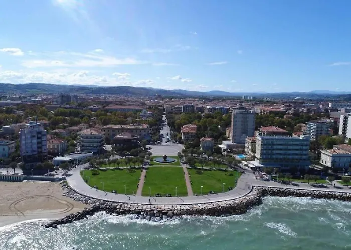 アパート Casa Lazzarini Luxury Di Fronte Al Teatro Rossini *