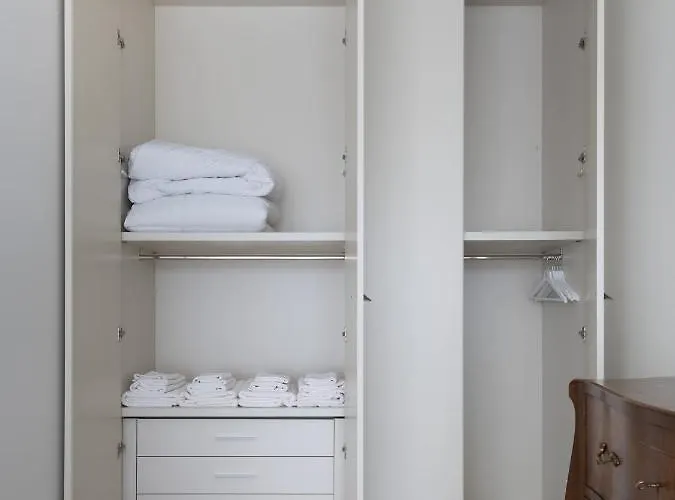 アパート Casa Lazzarini Luxury Di Fronte Al Teatro Rossini