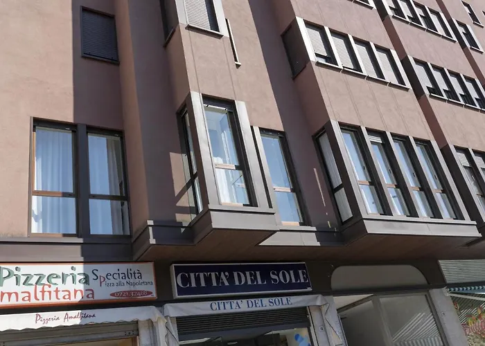 アパート Casa Lazzarini Luxury Di Fronte Al Teatro Rossini *